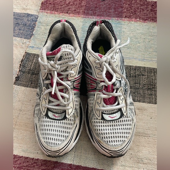 Saucony Women’s Running Shoes - Picture 5 of 5